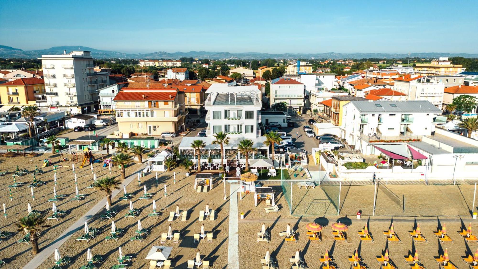 Baldinini Hotel Rimini Buitenkant foto